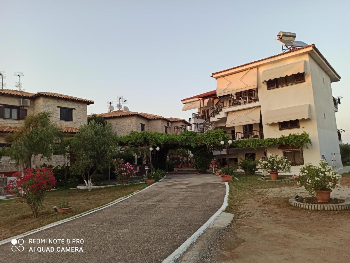 Studio Nastasia Afytos Exterior foto