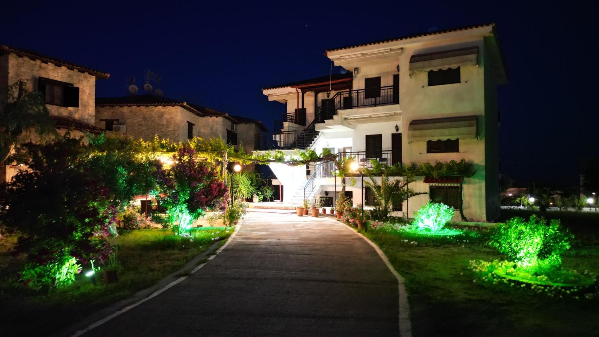 Studio Nastasia Afytos Exterior foto
